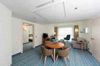 Courtyard By Marriott Brussels - image 3