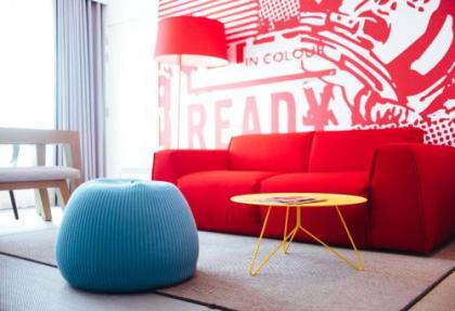 Radisson RED Brussels - image 2