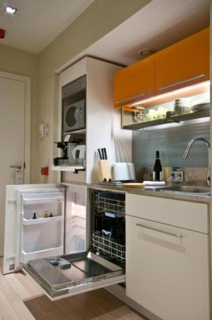 B-aparthotel Grand Place - image 11