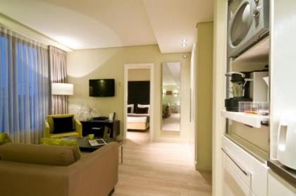 B-aparthotel Grand Place - image 12