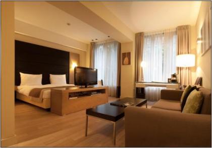B-aparthotel Grand Place - image 17