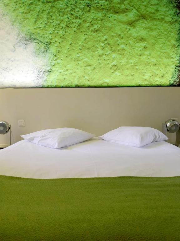 The Pantone Hotel Brussels - image 7