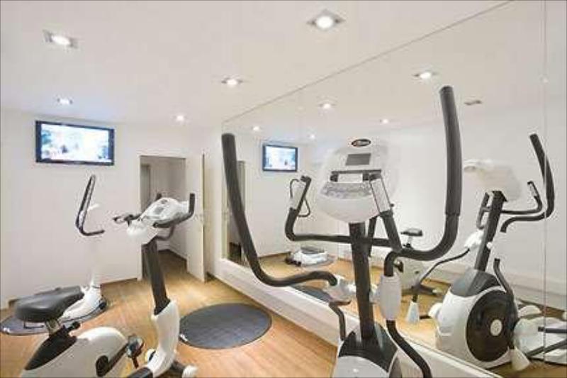 Aqua Hotel Brussels - image 7