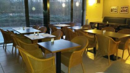 Hobbit Hotel Zaventem - image 19