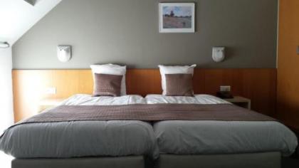 Hobbit Hotel Zaventem - image 2