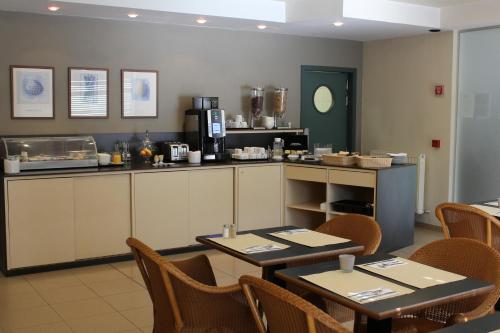 Hobbit Hotel Zaventem - image 4