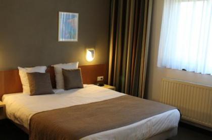 Hobbit Hotel Zaventem - image 9