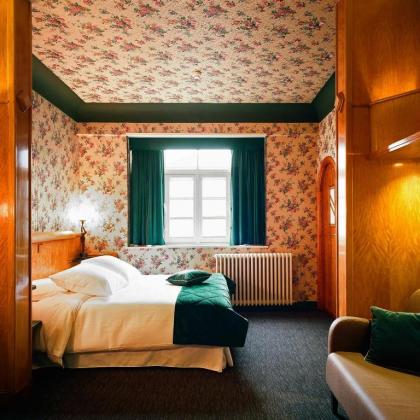 Le Berger Hotel - image 12