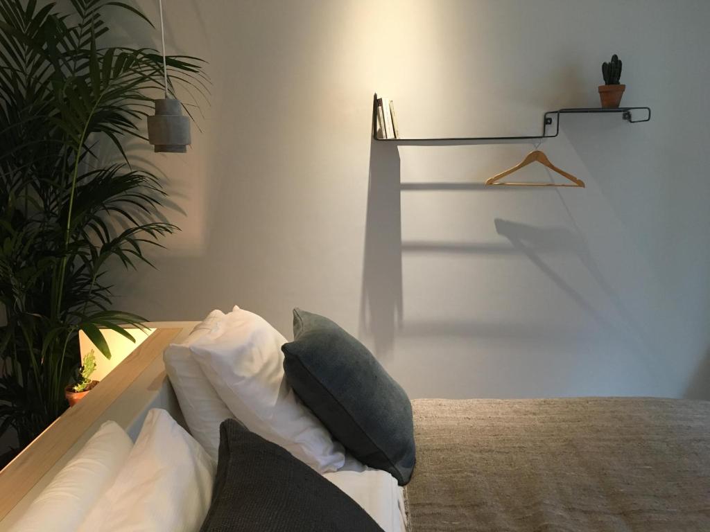 Le Berger Hotel - image 2