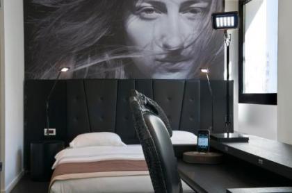 B-aparthotel Regent - image 17