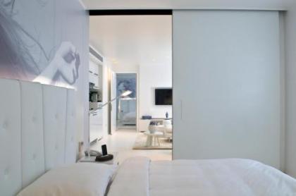 B-aparthotel Regent - image 3