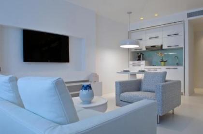 B-aparthotel Regent - image 4