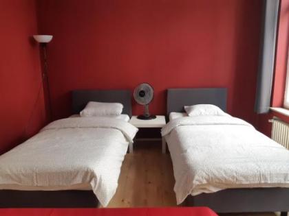 Rentbynight Aparthotel - image 14