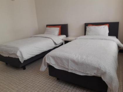 Rentbynight Aparthotel - image 7