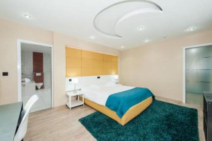 Hotel Phenix - image 1
