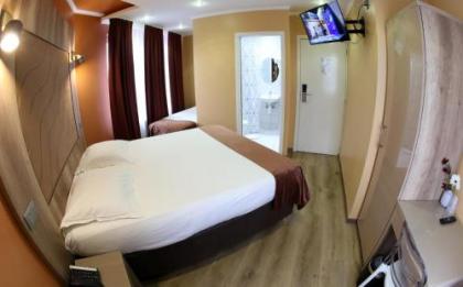 Hotel Phenix - image 13