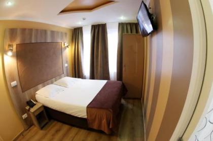 Hotel Phenix - image 16