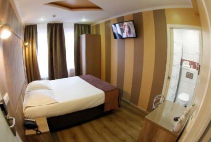 Hotel Phenix - image 20