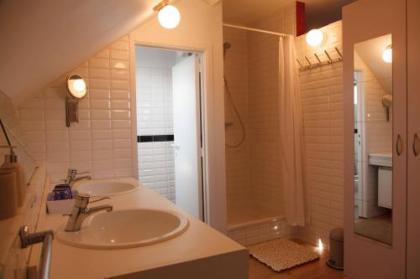 Guest House Les 3 Tilleuls - image 11