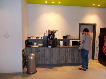 Brxxl 5 City Centre Hostel - image 15