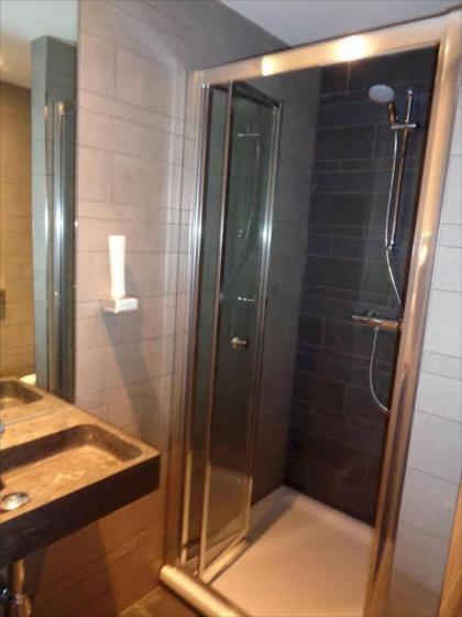 Brxxl 5 City Centre Hostel - image 16