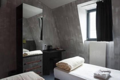 Brxxl 5 City Centre Hostel - image 18
