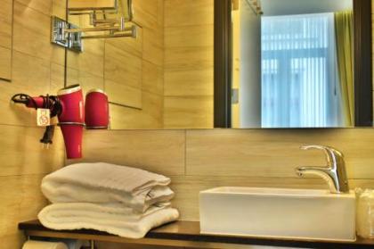 Hotel Agora Brussels Grand Place - image 3