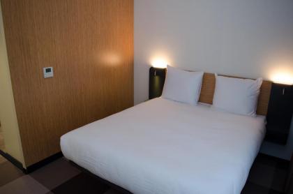 easyHotel Brussels City Centre - image 15