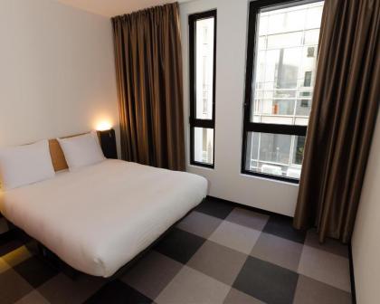 easyHotel Brussels City Centre - image 16