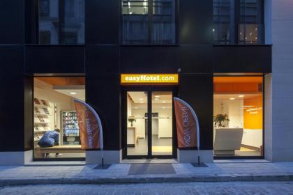 easyHotel Brussels City Centre - image 4