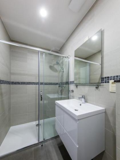 Urban Suites Brussels Schuman - image 10