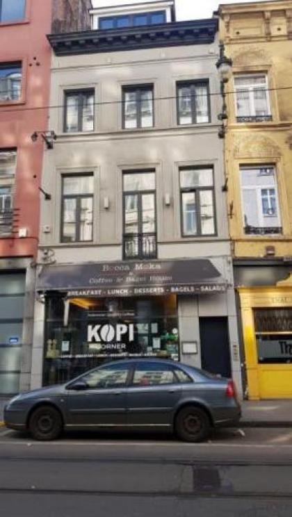 Charming Apartments near Avenue Louise - image 2