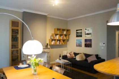 Charming Apartments near Avenue Louise - image 4