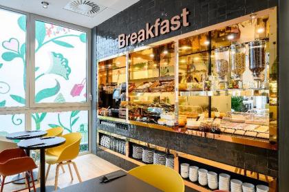 B&B Hotel Brussels Centre Gare du Midi - image 9