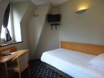 Safestay Brussels - image 15