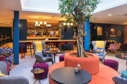 Qbic Hotel Brussels - image 12