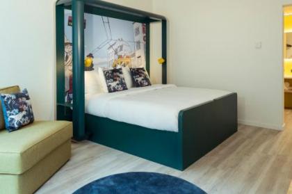 Qbic Hotel Brussels - image 5