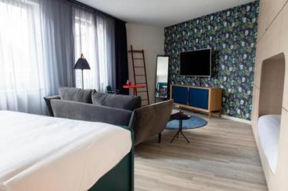 Qbic Hotel Brussels - image 8