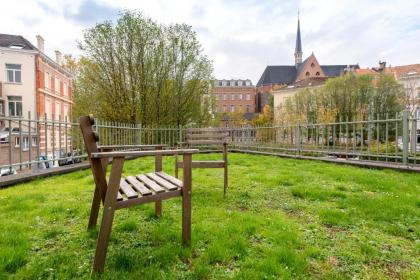 Brussels EU Parliament Terrace Residence - image 3