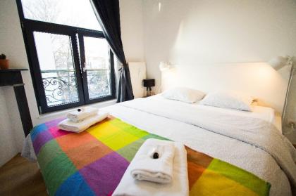 Unit 9   Vibrant Room near Avenue Louise Best Location Brussels 
