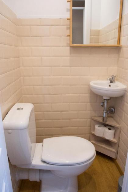 Unit 9 - Vibrant Room near Avenue Louise Best Location - image 7